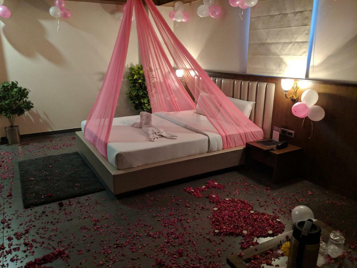 Hotel Avaante Ahmedabad Formerly Known As The Orchid Hotel Экстерьер фото