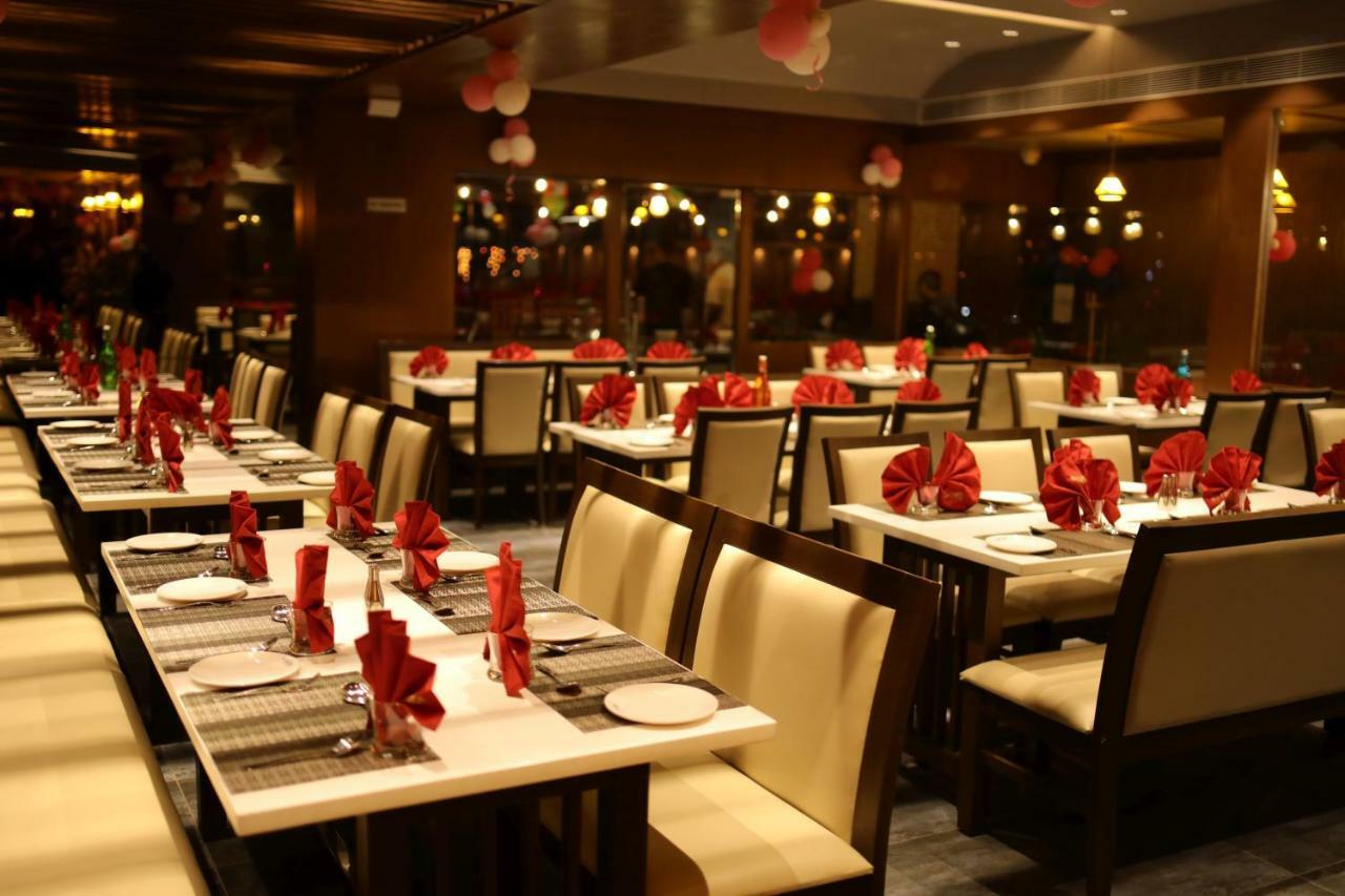 Hotel Avaante Ahmedabad Formerly Known As The Orchid Hotel Экстерьер фото